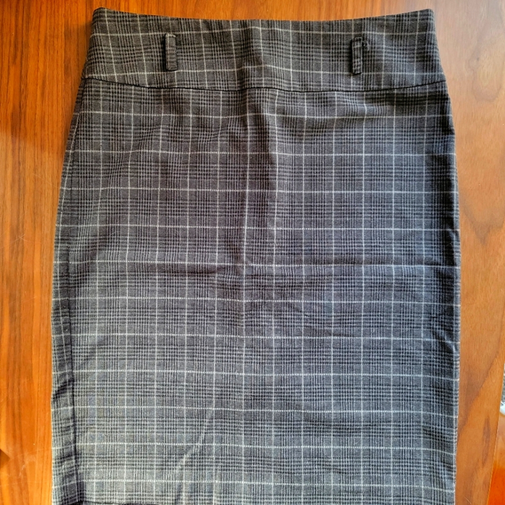 Gray White & Black Plaid Pencil Skirt